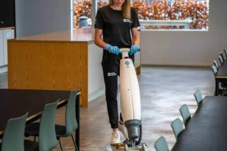 Fra kemi til kommunikation: Hvad skal du kigge efter hos din erhvervsrengøringspartner?