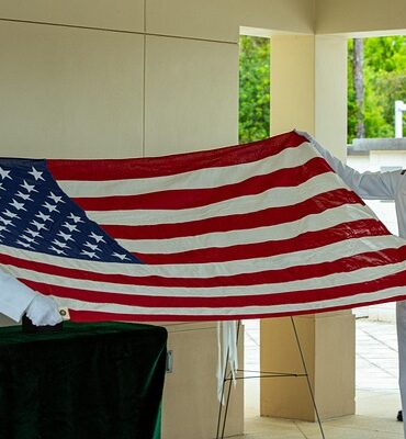 Hvem sidder hvor? En guide til siddepladser ved begravelsen