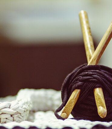 Fra taburet til læringstårn: Sådan bygger du din egen IKEA hack