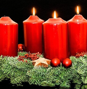 Skab julestemning med en unik adventskrans