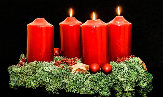 Skab julestemning med en unik adventskrans