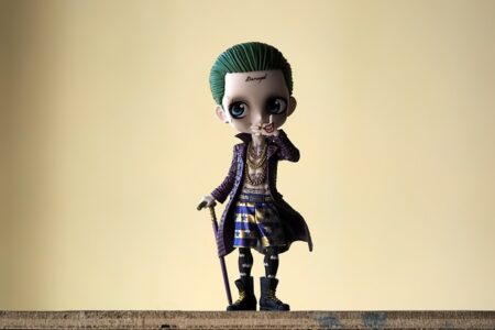 Lær kunsten at fortælle sjove jokes: 8 tips til at få alle omkring dig til at grine