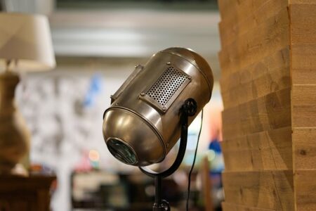 Bæredygtighed og stil går hånd i hånd: Oplev de bedste øko-venlige gulvlamper