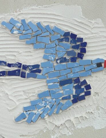 Gør din væg til et kunstværk med disse kreative ideer til svævehylde og gallerihylde