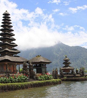 Lad dig inspirere af Easy Camps stilfulde pavilloner og skab din egen unikke campingoplevelse